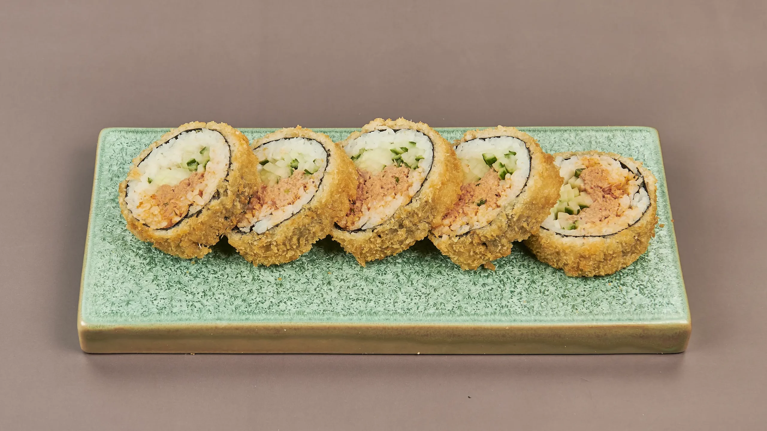113. Aiko Roll