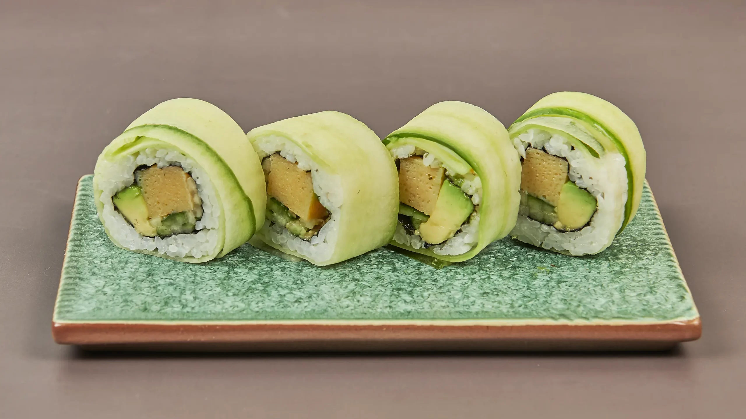 79. Ina Moto Roll